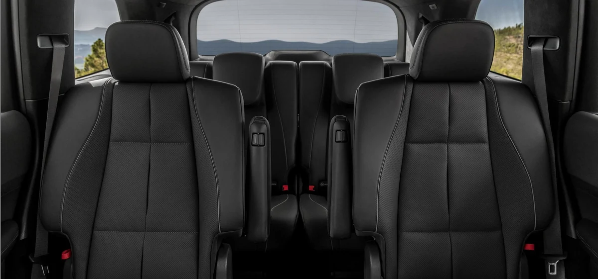 Asientos traseros de Mercedes-Benz GLS 450 sin blindaje en el portafolio de Mi Elegido VIP